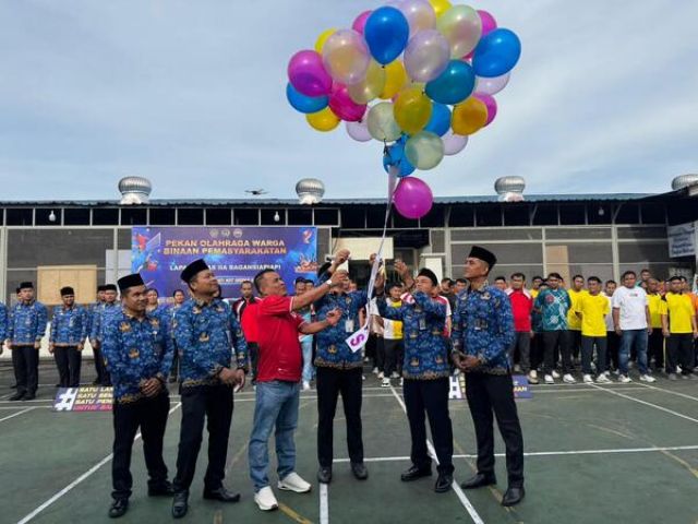 SEMPENA HUT KEMENIMIPAS KE-1 PLT KALAPAS BAGANSIAPIAPI BUKA PEKAN OLAHRAGA WARGA BINAAN