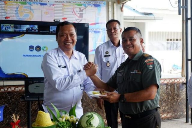 Peringatan Hari Bhakti HUT Kemenimipas Ke-1, Lapas Bagansiapiapi Berikan Penghargaan Kepada Mitra Kerja. 