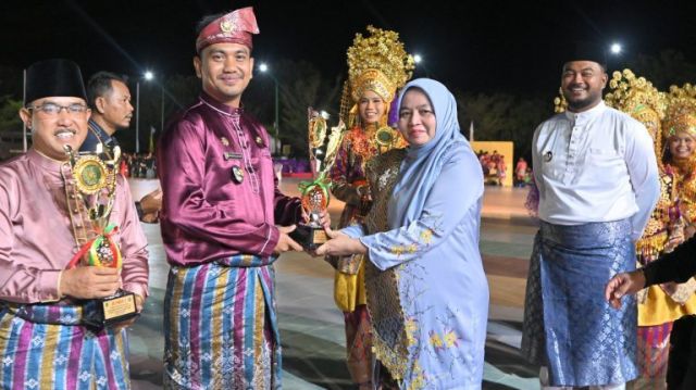 Camat Iswandi Putra : Juara 2 Lomba Pawai Taaruf Adalah Kado Indah Untuk Masyarakat Basira