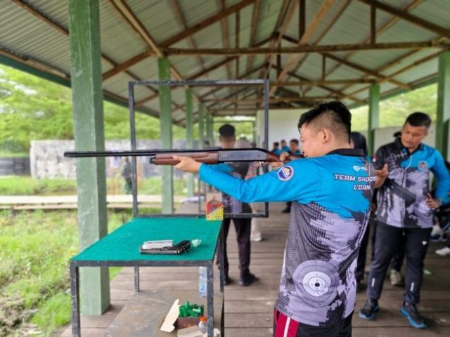 Lapas Bagansiapiapi Bersama Kodim 0321 Rohil Tingkatkan Kesiapan Petugas Dengan Melalui Latihan Menembak