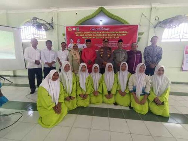 FABEM Rokan Hilir Edukasi Pelajar SMAN 2 Bangko tentang Bahaya Narkoba dan Bijak Bermedia Digital
