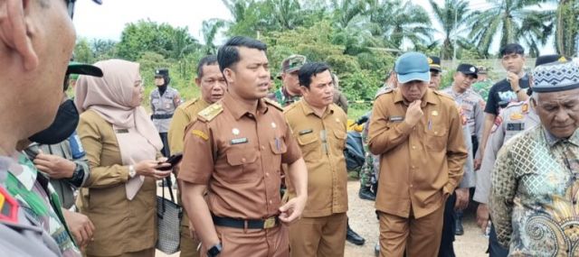 Camat Bangko Pusako Riwansyah : Utamakan Stabilitas dan Penyelesaian Secara Konstruktif Saat Aksi Damai Berlangsung. 